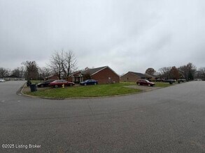 243 Harrison St in Scottsburg, IN - Building Photo - Building Photo