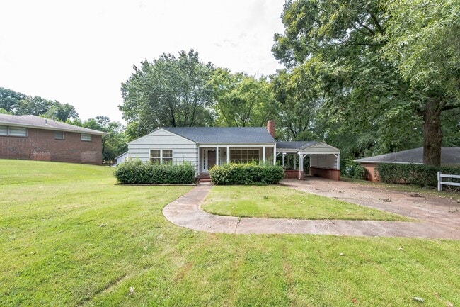 2264 Red Mountain Terrace S in Birmingham, AL - Foto de edificio - Building Photo