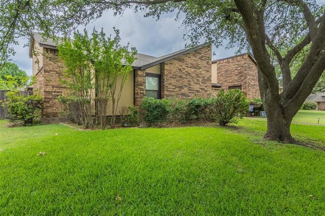 3912 St Christopher Ln in Dallas, TX - Building Photo - Building Photo