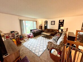 12613 Scharber St in Rogers, MN - Building Photo - Building Photo