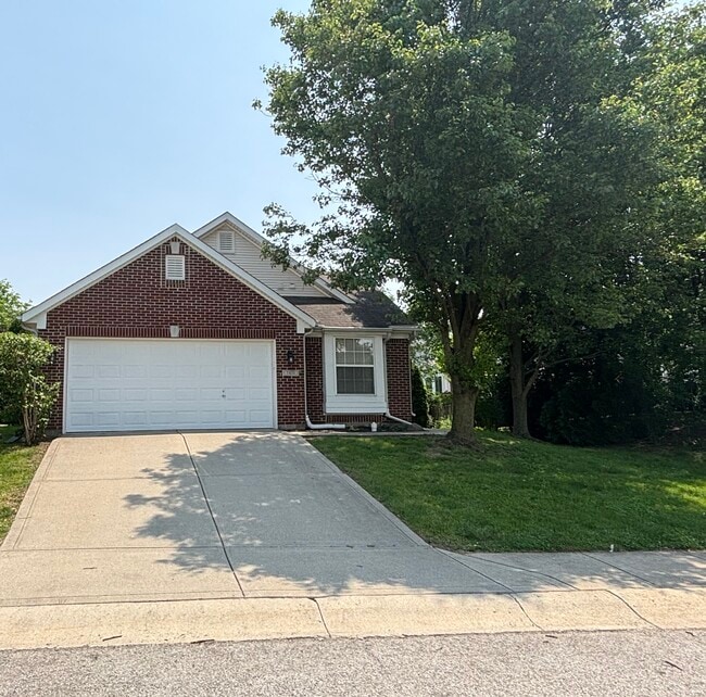 5451 Pelham Way in Indianapolis, IN - Building Photo - Building Photo