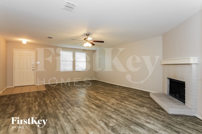 1413 Erin Ct in Burleson, TX - Building Photo - Building Photo