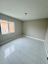 260 SW 8th Ave in Hallandale Beach, FL - Building Photo - Building Photo