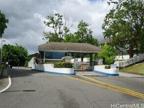 429 Mananai Pl in Honolulu, HI - Building Photo - Building Photo