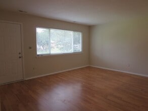 509 Lavender Ln in Virginia Beach, VA - Building Photo - Building Photo