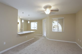 Camden Old Creek in San Marcos, CA - Building Photo - Interior Photo