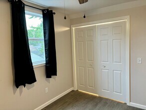 925 W Market St in Bluffton, IN - Building Photo - Building Photo