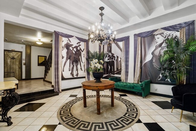 property at 1314 Hayworth Ave