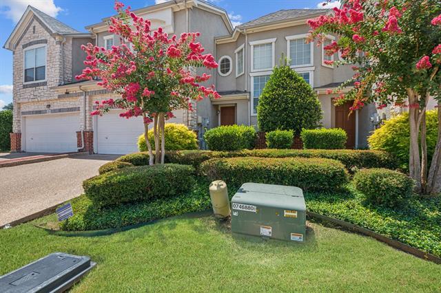 2504 Champagne Dr in Irving, TX - Building Photo