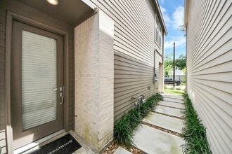 1046 Homer St in Houston, TX - Building Photo - Building Photo