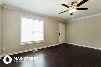 639 Bullhart Dr in Zebulon, NC - Foto de edificio - Building Photo