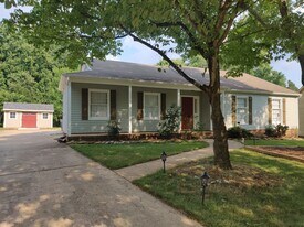 7236 Walnut Wood Dr in Charlotte, NC - Building Photo
