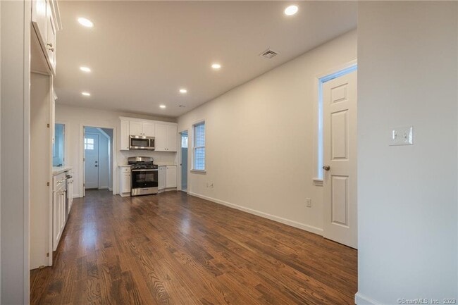 340 Pleasantview Ave in Bridgeport, CT - Building Photo - Building Photo