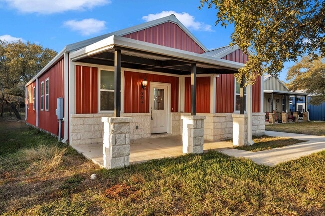 904 Central Blvd in Bertram, TX - Building Photo - Building Photo