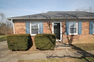 124 Henry Ct in Nicholasville, KY - Building Photo - Building Photo