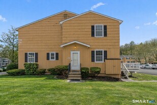 24 Nature View Trail in Bethel, CT - Building Photo