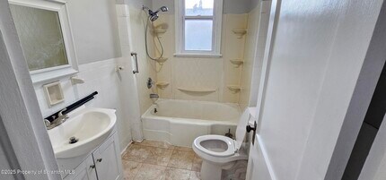 123 Oak St in Scranton, PA - Building Photo - Building Photo