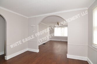 319 Front St in Dupont, PA - Building Photo - Building Photo