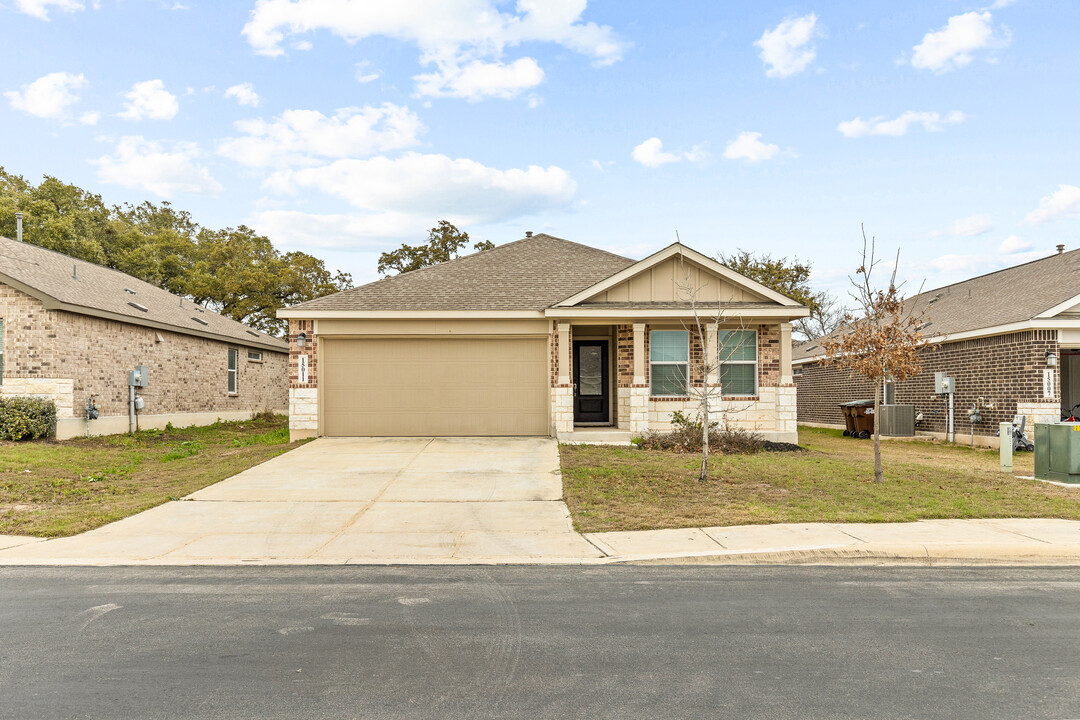 15011 Maskette Ave in San Antonio, TX - Building Photo