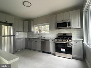 405 Lake Ave in Glendora, NJ - Building Photo - Building Photo
