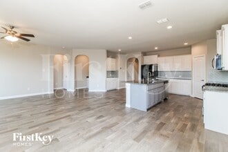 401 Goldfinch Rd in Denton, TX - Building Photo - Building Photo