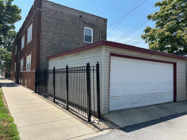 1640 N Lamon Ave in Chicago, IL - Building Photo