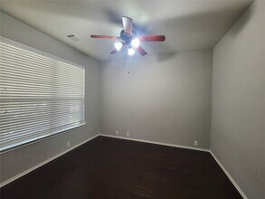 17006 Cherokee Lake Ln in Houston, TX - Building Photo - Building Photo