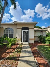 11082 Lakeland Cir in Ft. Myers, FL - Building Photo - Building Photo