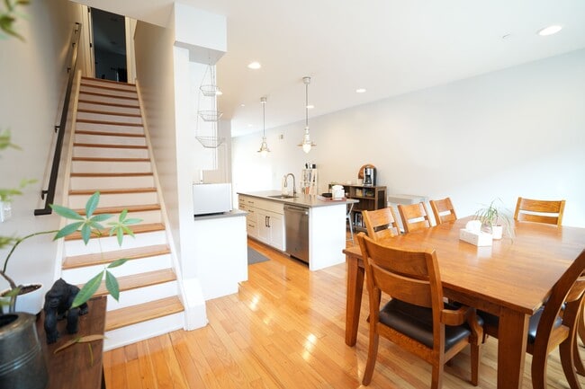 341 Cantrell St in Philadelphia, PA - Foto de edificio - Building Photo