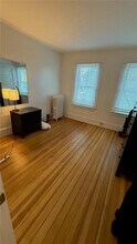 13 Kilburn Ct in Newport, RI - Building Photo - Building Photo