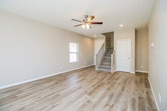 40339 W Helen Ct in Maricopa, AZ - Foto de edificio - Building Photo