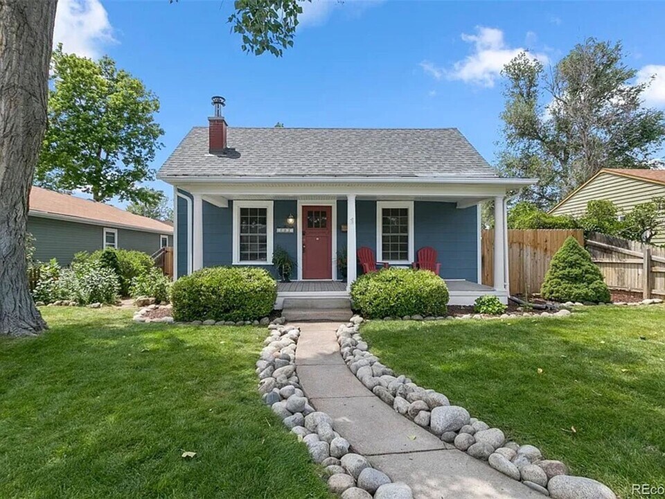 3963 S Delaware St in Englewood, CO - Building Photo