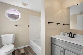 816 Roosevelt St in Menasha, WI - Building Photo - Building Photo