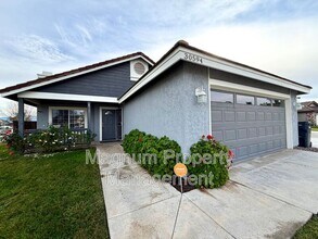 30594 Glaspell Ct in Menifee, CA - Building Photo - Building Photo