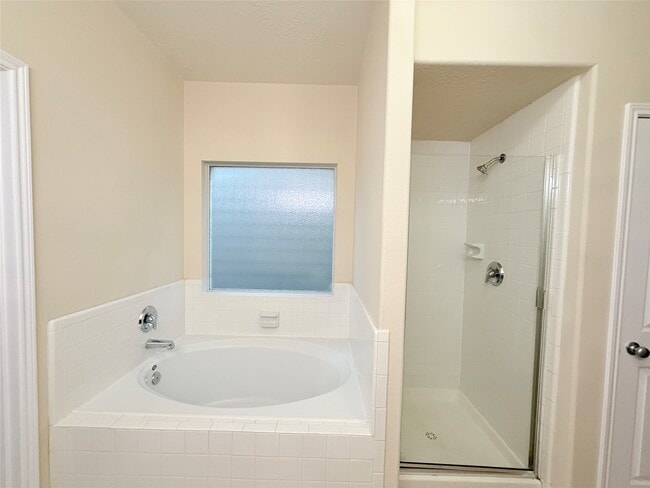 property at 6346 Wilshire Ridge