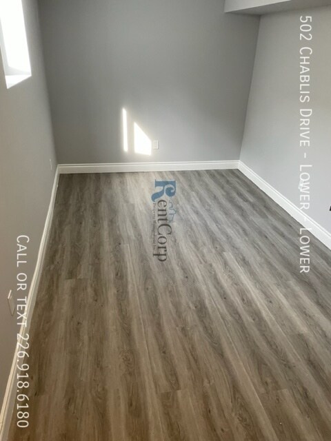 502 Chablis Dr in Waterloo, ON - Building Photo - Building Photo