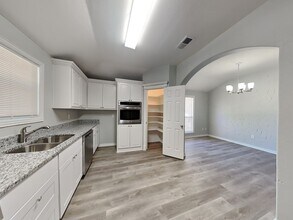 403 Goodyear St in Irving, TX - Building Photo - Building Photo