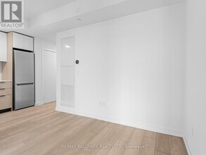 1007 The Queensway in Toronto, ON - Building Photo - Building Photo