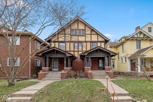 963 Woodruff Pl W Dr in Indianapolis, IN - Building Photo
