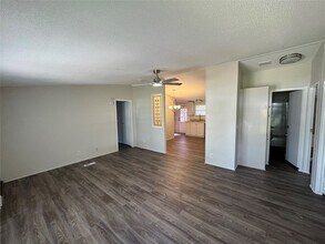 16506 Leafy Meadow Dr in Conroe, TX - Foto de edificio - Building Photo