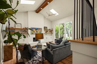 5816 Secrest Dr in Austin, TX - Building Photo - Building Photo