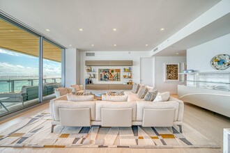 5775 Collins Ave in Miami Beach, FL - Building Photo - Building Photo