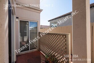 1420 Hornblend St in San Diego, CA - Building Photo - Building Photo