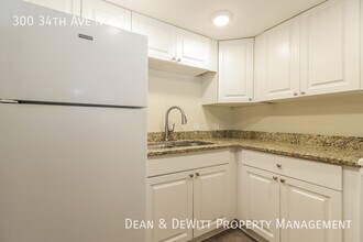 300 34th Ave N in St. Petersburg, FL - Building Photo - Building Photo