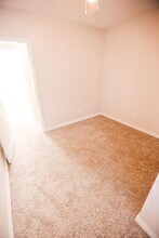 628 Evesham Ave in Toledo, OH - Building Photo - Building Photo