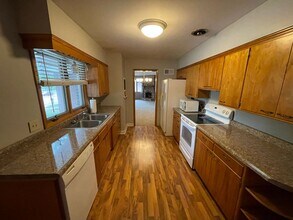 820 S 70th St in Lincoln, NE - Building Photo - Building Photo