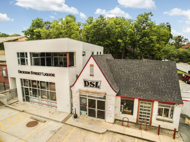 241 W Dickson St in Fayetteville, AR - Building Photo - Building Photo