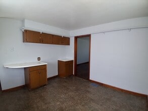 214 Edwards St in Danville, IL - Building Photo - Building Photo