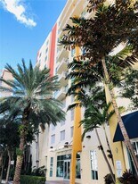 2275 Biscayne Blvd in Miami, FL - Building Photo