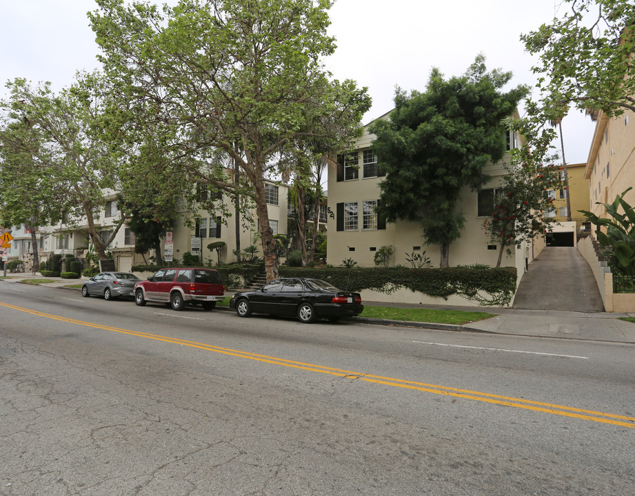 Normandie Gardens in Los Angeles, CA - Building Photo